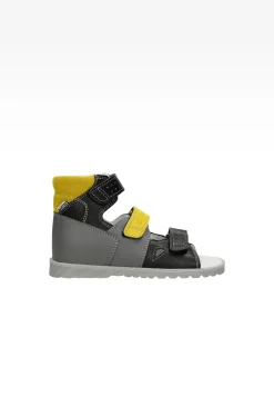 Popielato-żółte sandały zabudowane dla chłopca BARTEK 86804-027